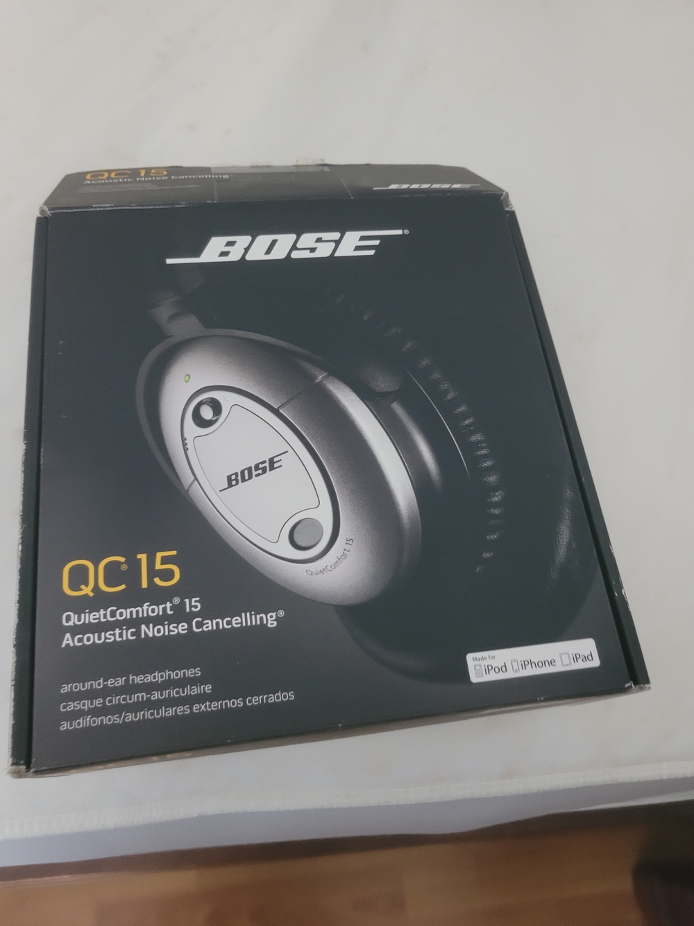 Bose QC15 Over-Ear Noise Cancelling Headphones – Black & Silver